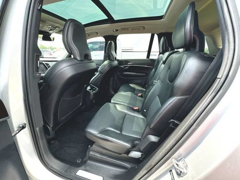 Used 2019 Volvo XC90 T5 Momentum w/ Protection Package Premier FWD image 21
