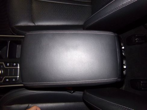 Used 2023 Kia Sorento S w/ Panoramic Sunroof Package image 23