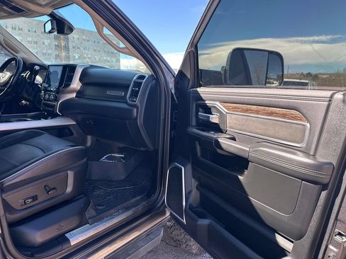 Used 2019 RAM 2500 Laramie AWD/4WD image 15