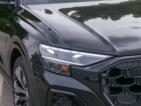 New 2026 Audi Q8 Premium Plus image 4