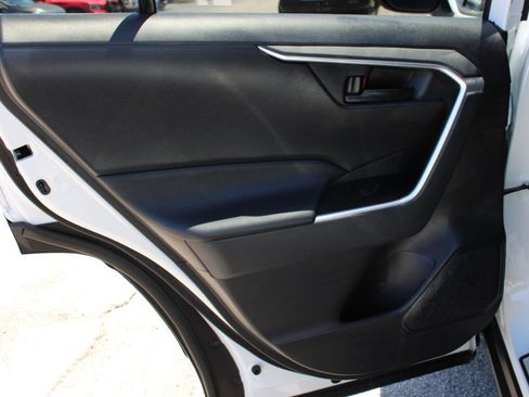 Used 2023 Toyota RAV4 LE AWD/4WD image 36