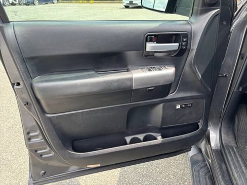 Used 2021 Toyota Sequoia Nightshade image 21