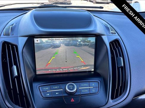 Used 2019 Ford Escape SE FWD image 10