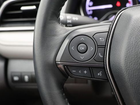 Used 2024 Toyota Camry SE image 21