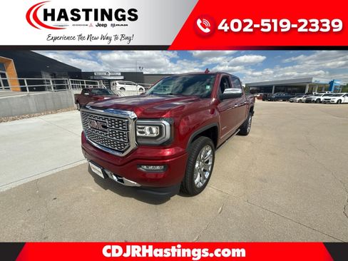 Used 2018 GMC Sierra 1500 Denali w/ Denali Ultimate Package AWD/4WD image 1