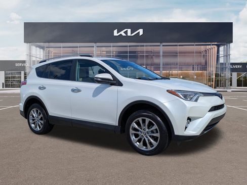 Used 2017 Toyota RAV4 Limited FWD image 2
