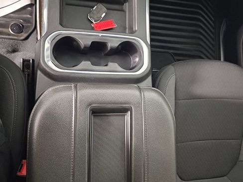 Used 2020 GMC Sierra 2500 SLE w/ SLE Convenience Package image 24