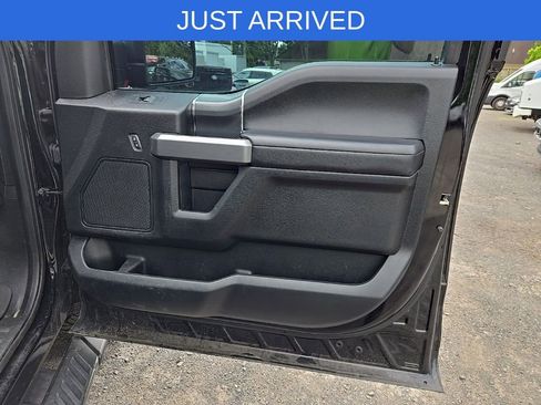 Used 2018 Ford F150 XLT w/ Equipment Group 302A Luxury AWD/4WD image 15