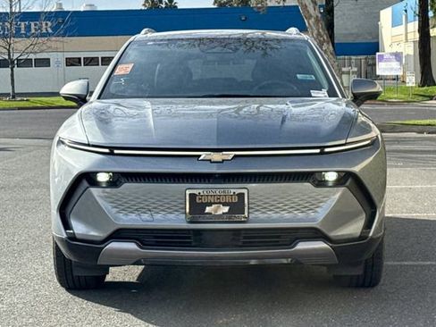 Certified 2024 Chevrolet Equinox EV LT image 9