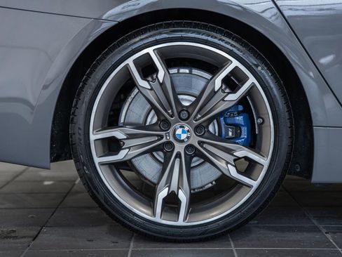 Used 2021 BMW M550i xDrive w/ Premium Package image 25