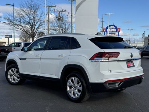 Used 2021 Volkswagen Atlas Cross Sport S image 17