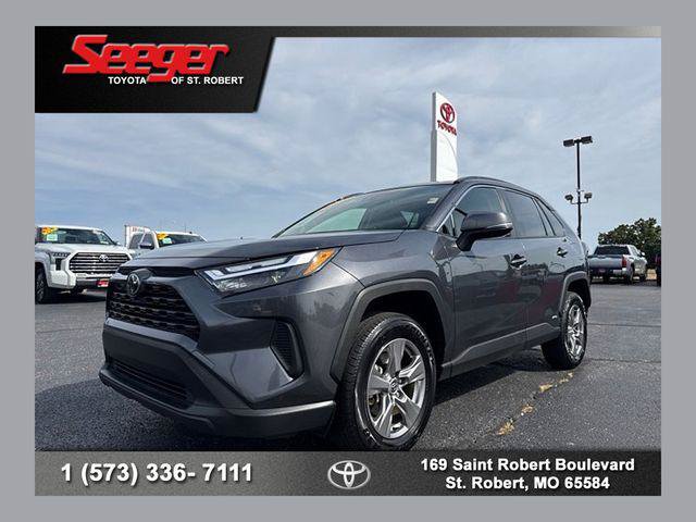 Certified 2025 Toyota RAV4 LE AWD/4WD image 1