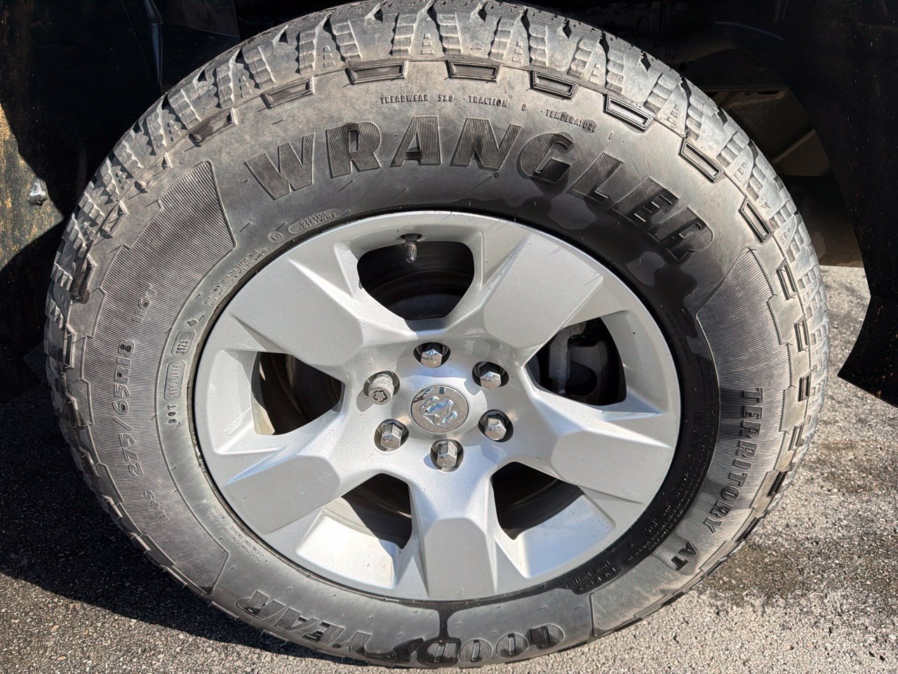 Used 2023 RAM 1500 Big Horn AWD/4WD image 23