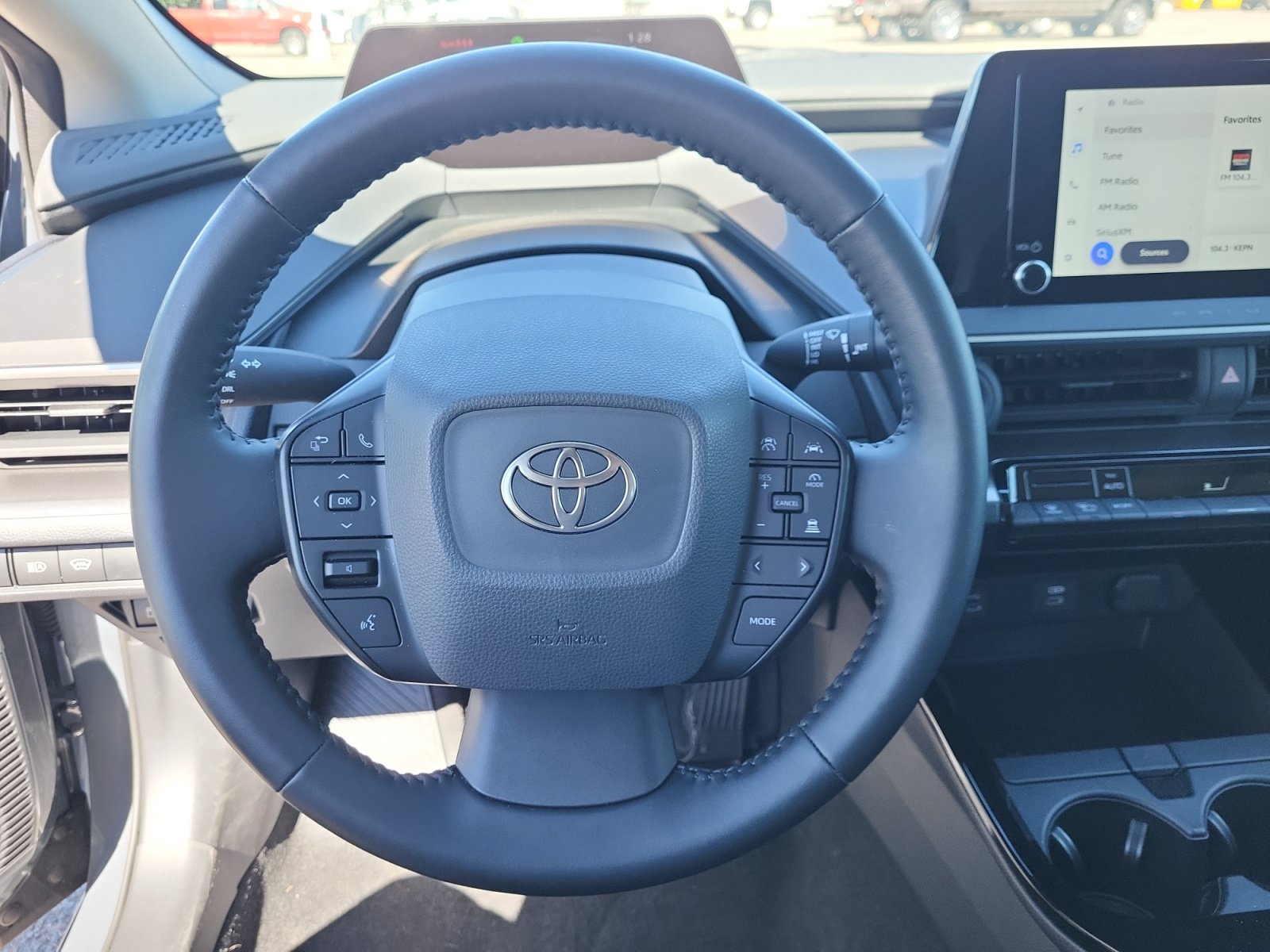 Used 2025 Toyota Prius LE FWD image 18