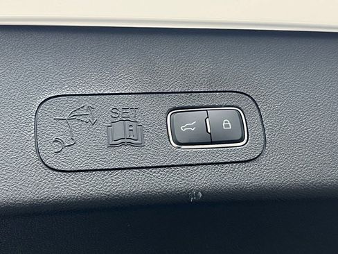 New 2026 Lincoln Aviator AWD image 15