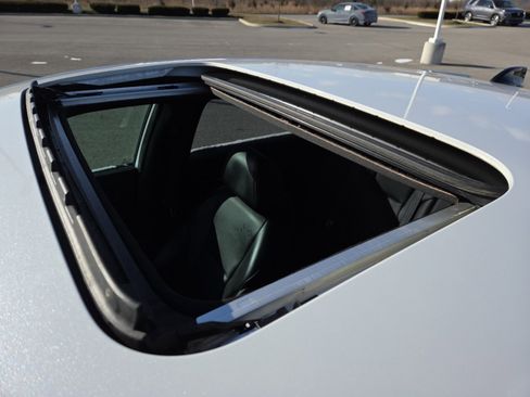 Used 2023 Honda Accord Sport image 4