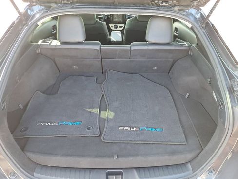 Certified 2018 Toyota Prius Prime Advanced image 6