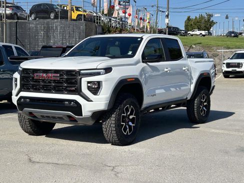 Used 2024 GMC Canyon AT4X image 7