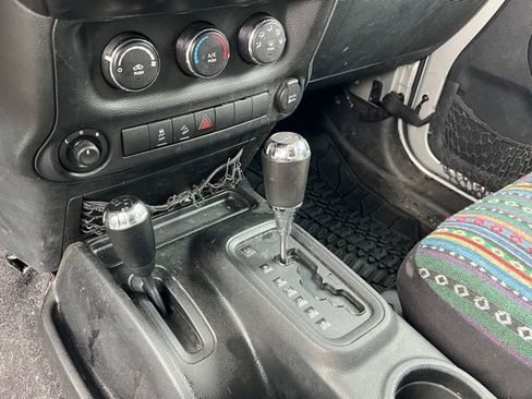 Used 2011 Jeep Wrangler Unlimited Sport image 16