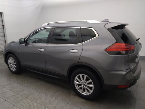Used 2017 Nissan Rogue SV w/ SV Premium Package FWD image 3