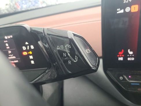 Used 2022 Volkswagen ID.4 Pro S image 27