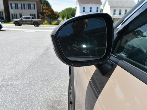Used 2024 Nissan Rogue SV w/ SV Premium Package AWD/4WD image 10