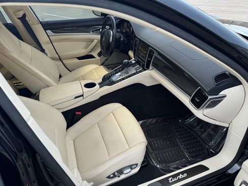 Used 2016 Porsche Panamera Turbo S image 14