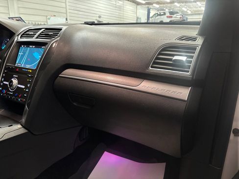 Used 2019 Ford Explorer Sport w/ Equipment Group 401A AWD/4WD image 27