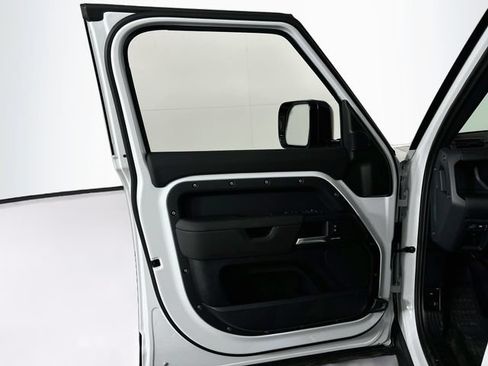 New 2026 Land Rover Defender 110 S AWD/4WD image 11