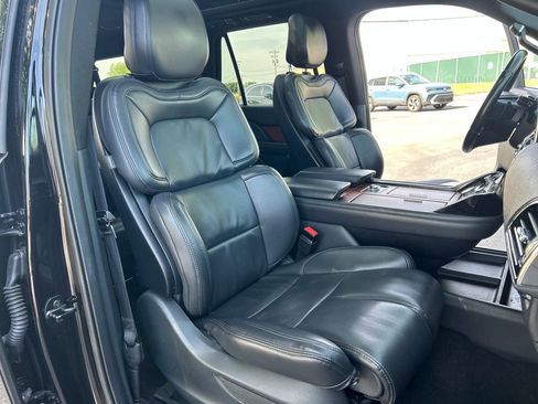 Used 2024 Lincoln Navigator L 4WD image 57