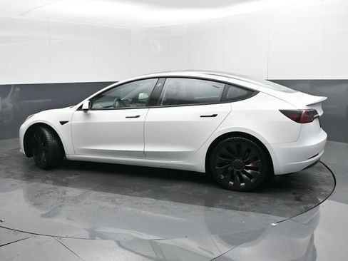 Used 2023 Tesla Model 3 Performance image 3