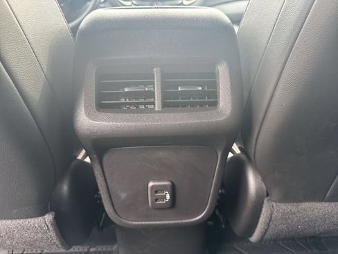 Used 2023 Chevrolet Equinox RS AWD/4WD image 25