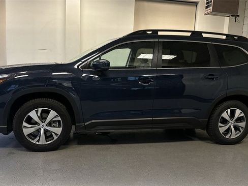 Used 2024 Subaru Ascent Premium w/ Convenience Package image 29