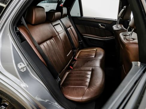 Used 2014 Mercedes-Benz E 350 4MATIC Wagon image 36