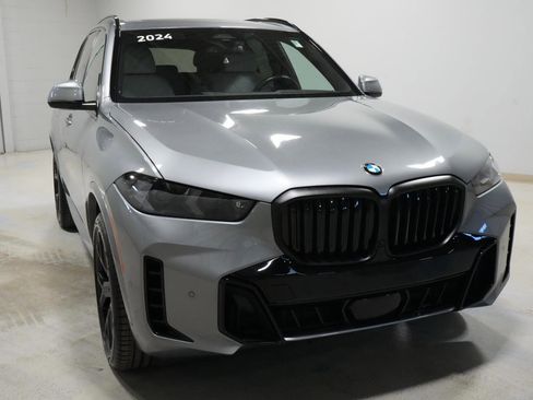 Used 2024 BMW X5 xDrive40i w/ M Sport Package image 15