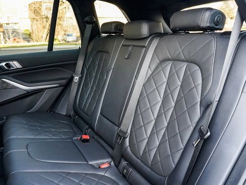 Used 2023 BMW X5 xDrive40i w/ M Sport Package image 18