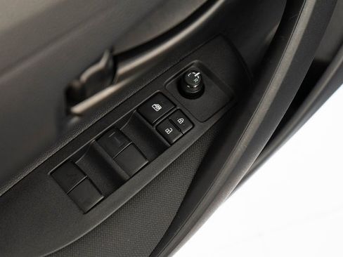 Used 2025 Toyota Corolla LE image 13