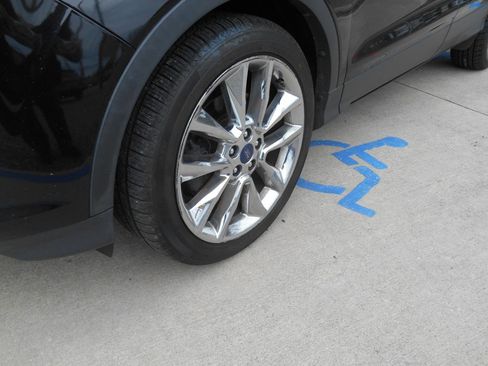 Used 2014 Ford Escape SE w/ SE Chrome Package image 12