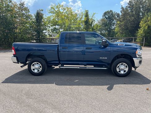 Used 2024 RAM 2500 Big Horn w/ Bed Utility Group image 4