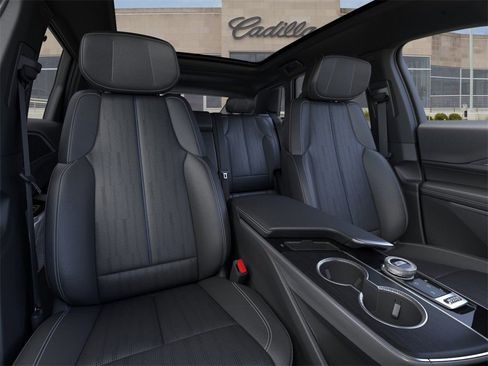 New 2026 Cadillac Lyriq Luxury image 16