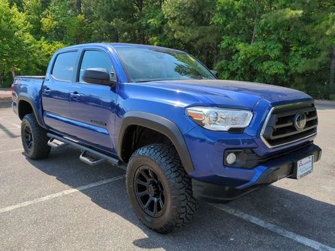 Used 2023 Toyota Tacoma SR5 w/ SX Package AWD/4WD image 2