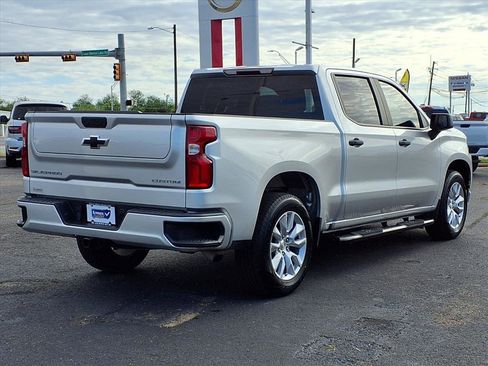 Used 2022 Chevrolet Silverado 1500 Custom w/ Safety Confidence Package image 7