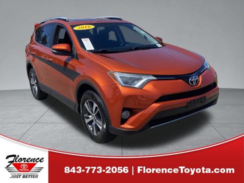 Used 2016 Toyota RAV4 XLE AWD/4WD image 1
