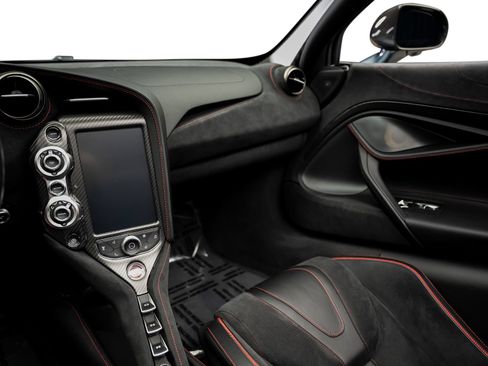 Used 2022 McLaren 720S Performance RWD image 37