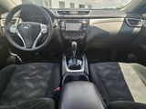 Used 2016 Nissan Rogue SV image 2