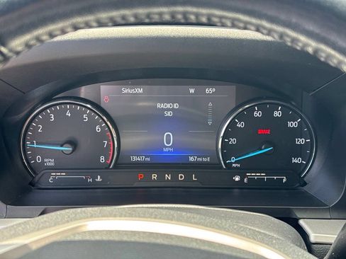 Used 2022 Ford Explorer XLT w/ Equipment Group 202A AWD/4WD image 41
