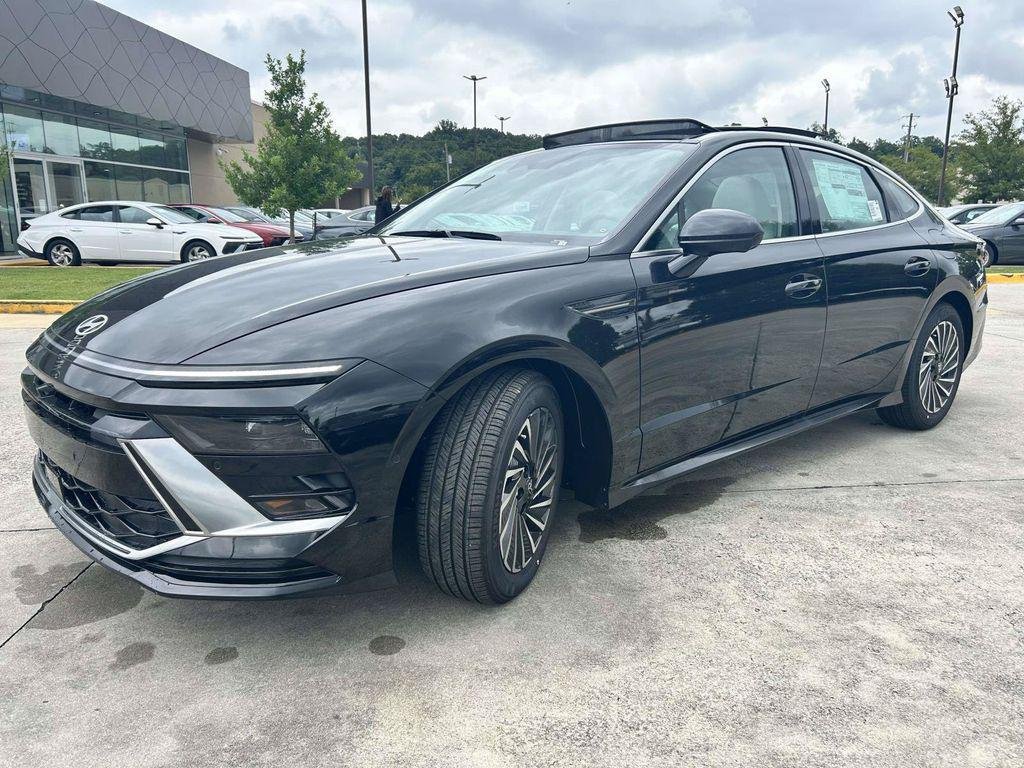 New 2026 Hyundai Sonata Limited FWD image 32