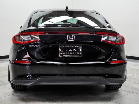 Used 2023 Honda Civic LX image 9