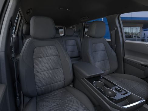 New 2027 Chevrolet Equinox LT w/ LPO, Floor Liner Package AWD/4WD image 40