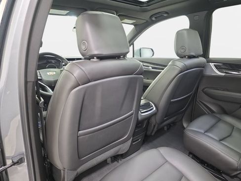 Certified 2025 Cadillac XT6 Premium Luxury AWD/4WD image 10